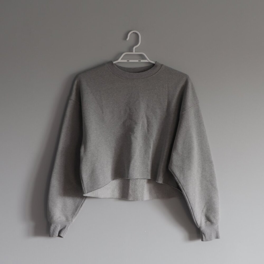Wild Fable Women's Grey Sz XS Fleece Cropped‎ Crew Sweatshirt Sweater Top